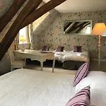 Domaine De Puy Robert Lascaux - A 800m Grotte De Lascaux - Avec Piscine - Et Gites-appartements - Sarlat - Dordogne Montignac-Lascaux