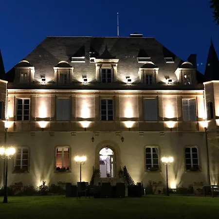 Holiday park Domaine De Puy Robert Lascaux - A 800m Grotte De Lascaux - Avec Piscine - Et Gites-appartements - Sarlat - Dordogne 4*