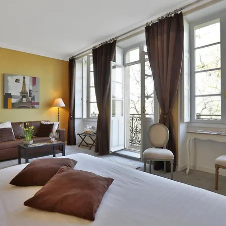 Holiday park Domaine De Puy Robert Lascaux - A 800m Grotte De Lascaux - Avec Piscine - Et Gites-appartements - Sarlat - Dordogne 4*