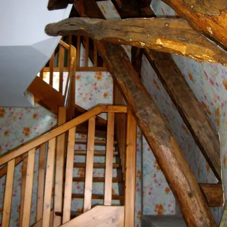 Aldeamento Turístico Château De Puy Robert Lascaux 4*