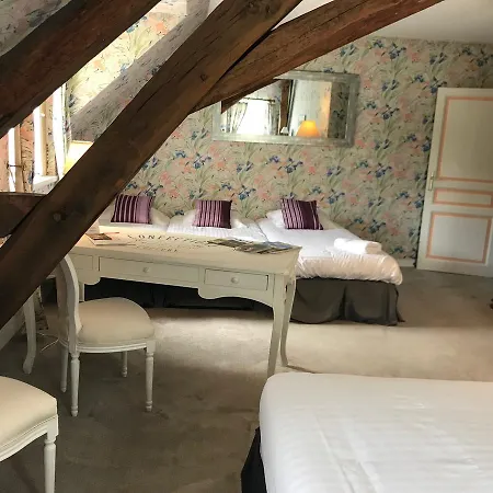 Château De Puy Robert Lascaux 4*