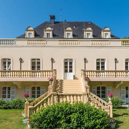 Château De Puy Robert Lascaux
