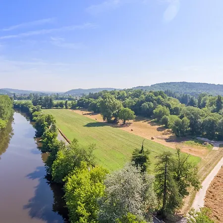 Domaine De Puy Robert Lascaux - A 800m Grotte De Lascaux - Avec Piscine - Et Gites-appartements - Sarlat - Dordogne 4*